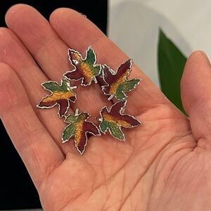 Elegant Autumn Leaf Brooch Set in Multicolor